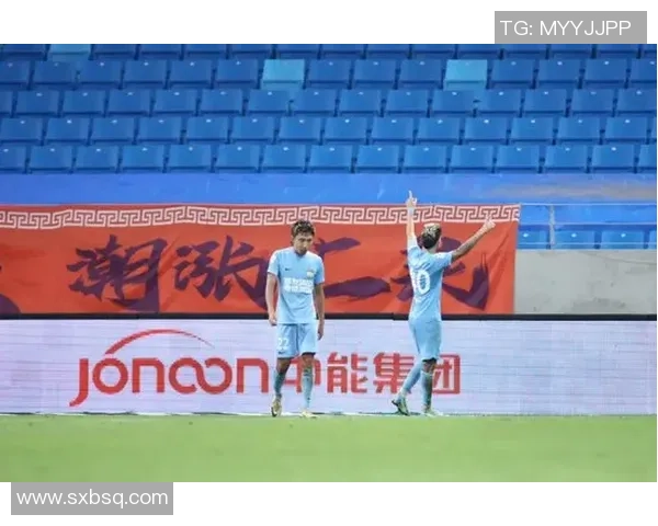 嵩山龙门主场迎战青岛海牛双方鏖战九十分钟上演进球盛宴